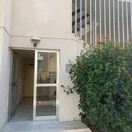 Apartment One And Two Bedroom With Beautiful Sea View *