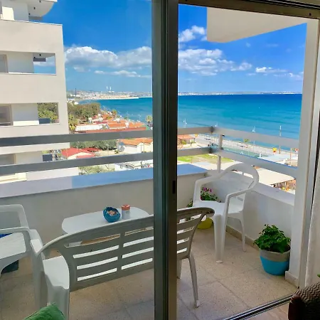 One And Two Bedroom With Beautiful Sea View * Lárnaka